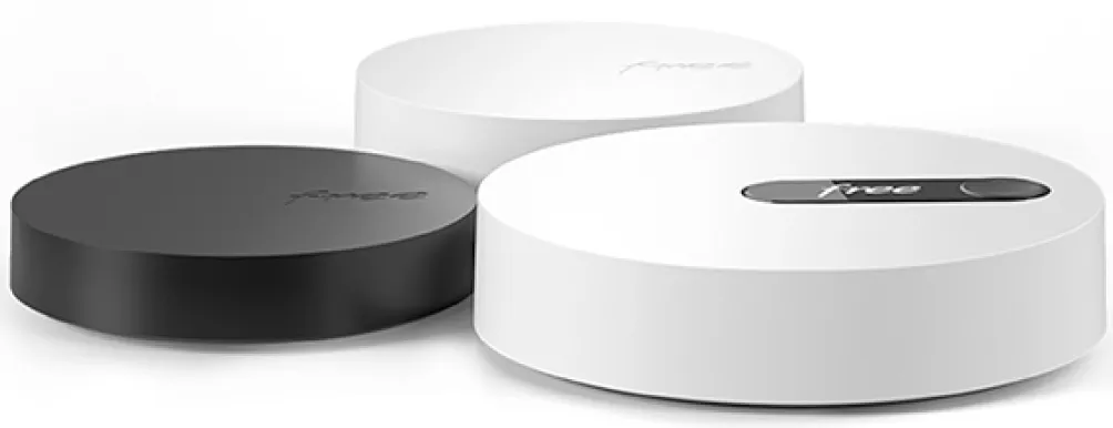 Freebox Pop server, player Pop et répéteur wifi Pop