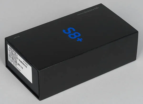 Packaging officiel du Samsung Galaxy S8+