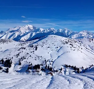 Montagne enneigée