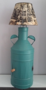 lampe upcyclée avec un bidon